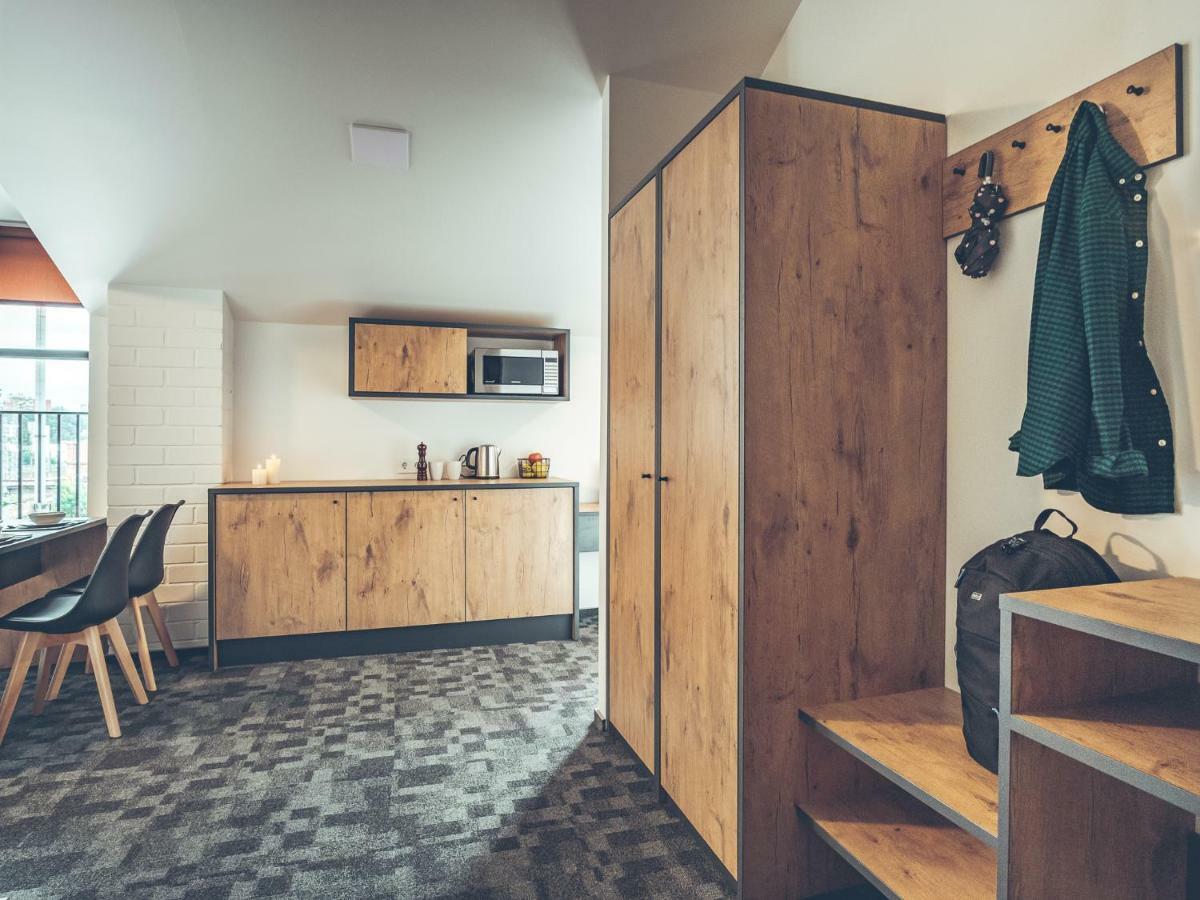 Self Check-In Hotel Railway Apartments Vilnius Exterior foto